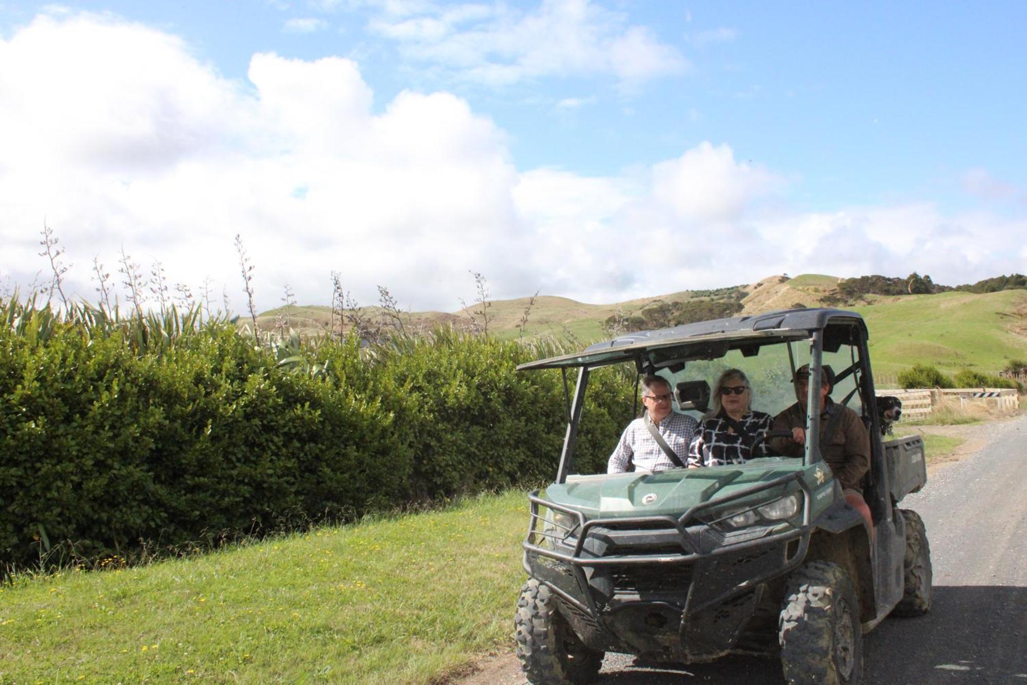 Te Karaka Lodge Port Waikato Esterno foto